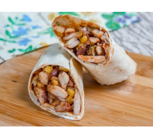 Бурито с курицей и кукурузой